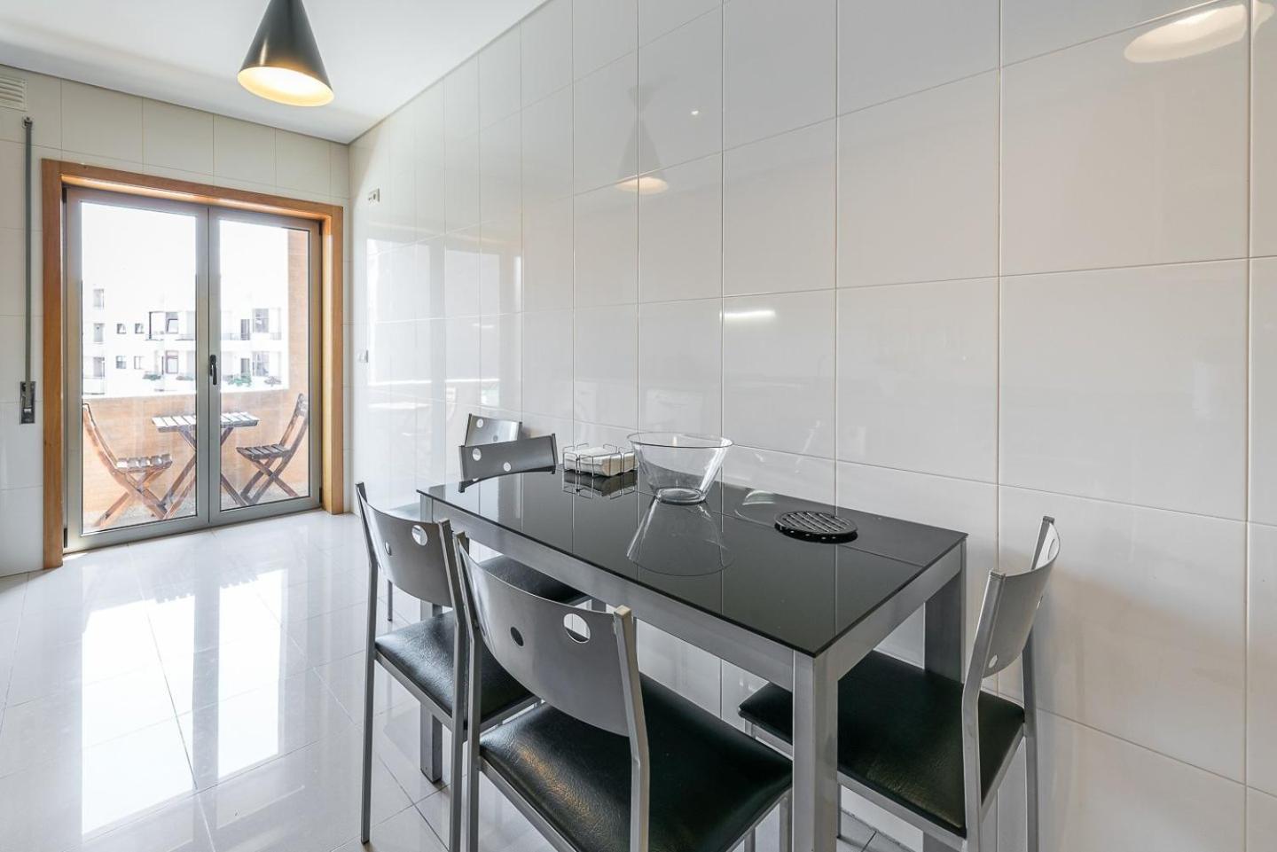 Guestready - Luxe Living By The Pool Apartman Póvoa de Varzim Kültér fotó