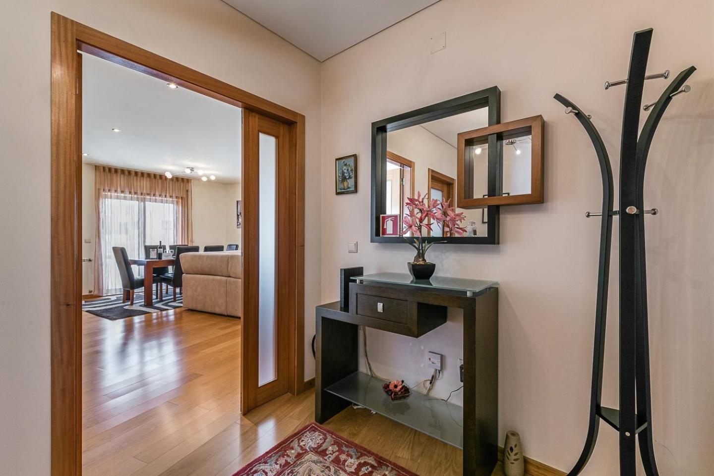 Guestready - Luxe Living By The Pool Apartman Póvoa de Varzim Kültér fotó