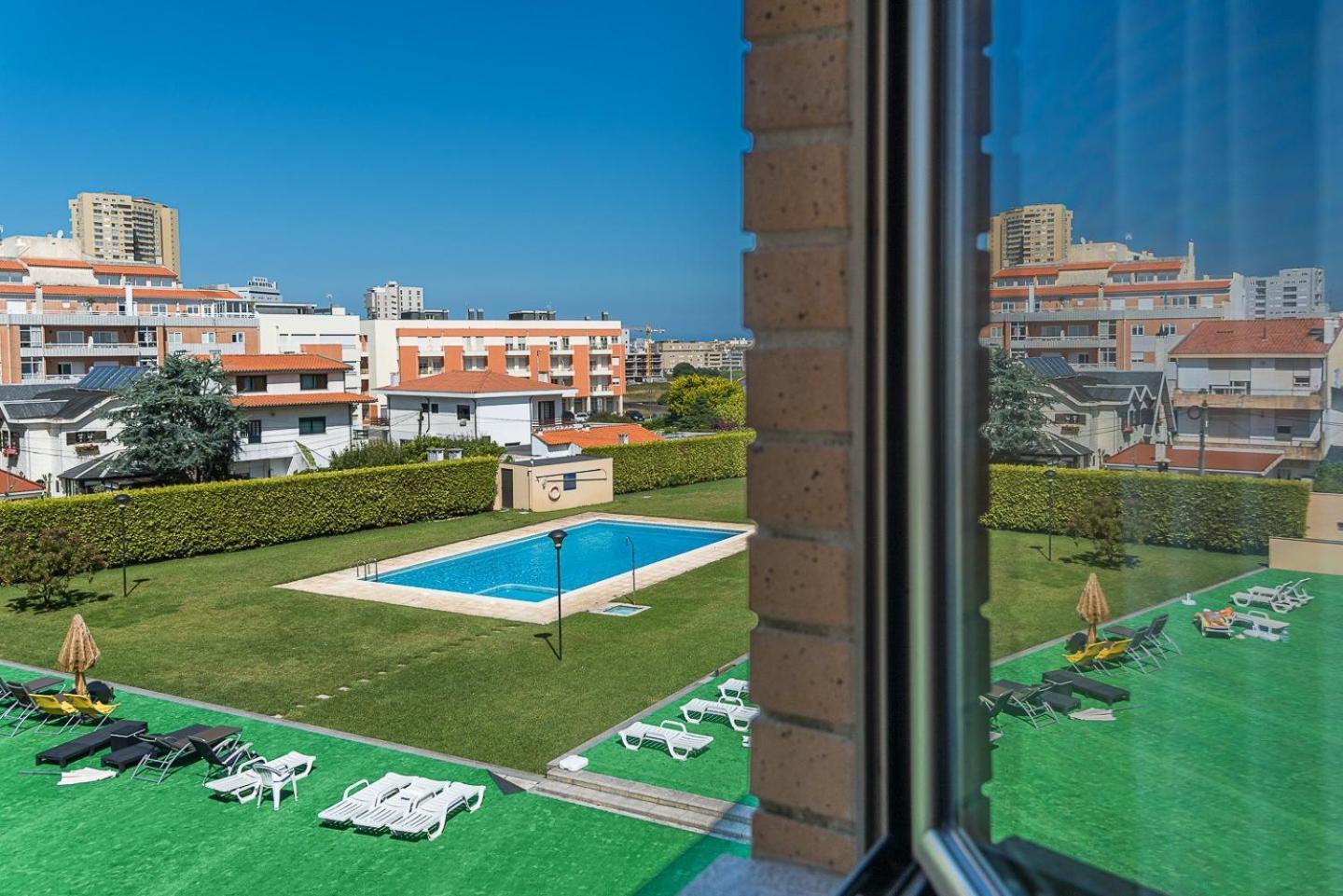 Guestready - Luxe Living By The Pool Apartman Póvoa de Varzim Kültér fotó
