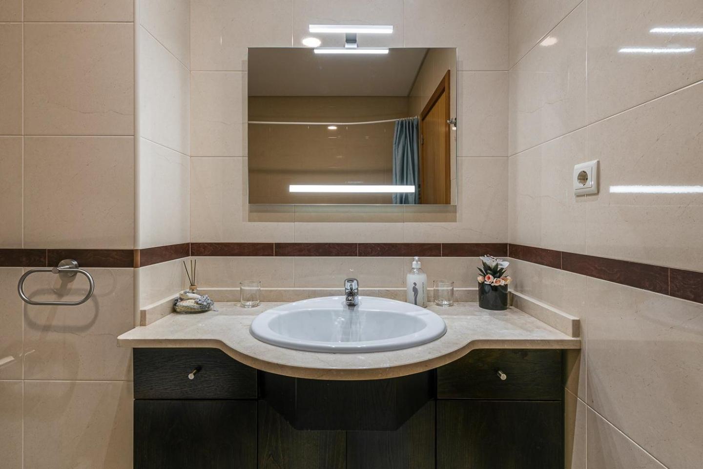 Guestready - Luxe Living By The Pool Apartman Póvoa de Varzim Kültér fotó