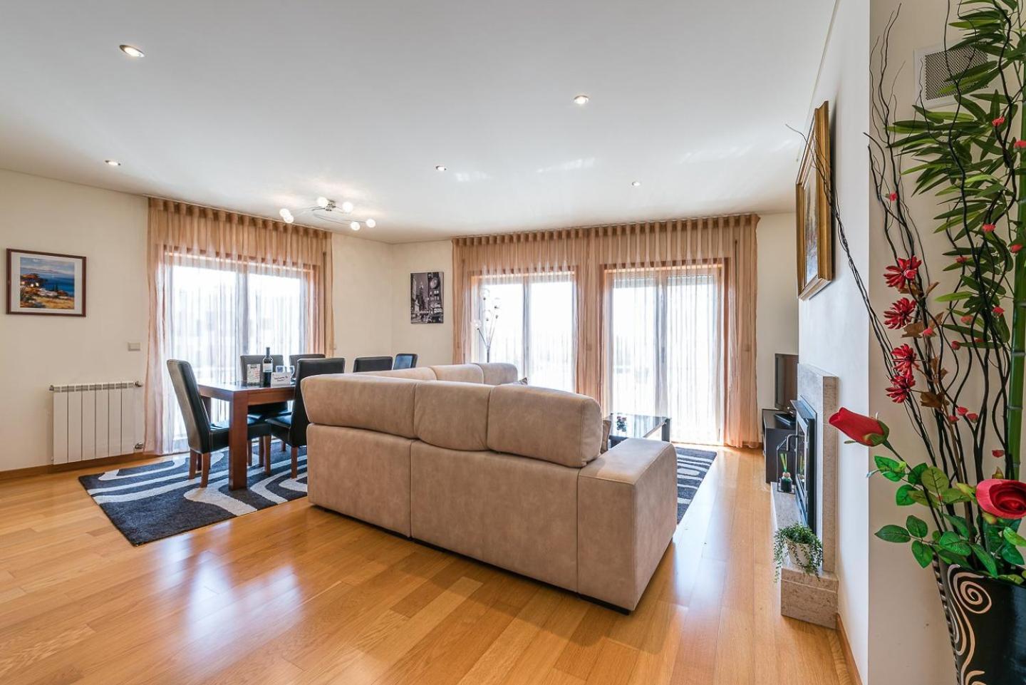 Guestready - Luxe Living By The Pool Apartman Póvoa de Varzim Kültér fotó