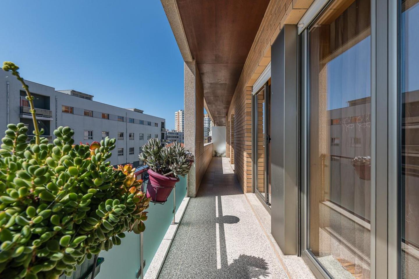 Guestready - Luxe Living By The Pool Apartman Póvoa de Varzim Kültér fotó